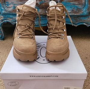 Steve Madden Husky Tan Suede Platform Ankle Boots